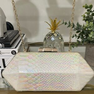 Cache mermaid shoulder bag